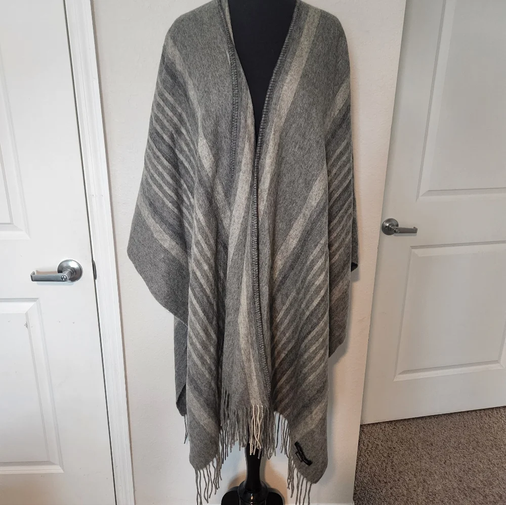 Claudia Nichole Gray Merino Cashmere Poncho